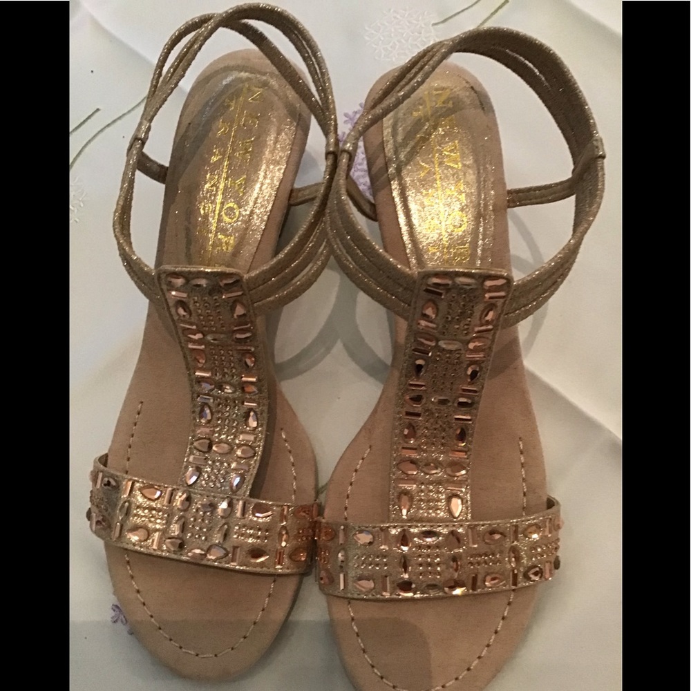 Womens New York Transit dressy Sandals NWOT